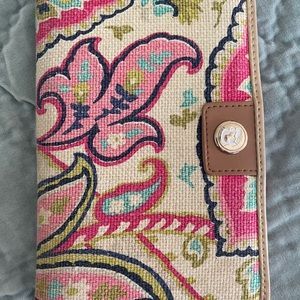 Spartina open wallet like new.
